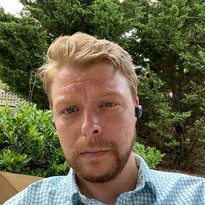 Meet your Posher, Alex